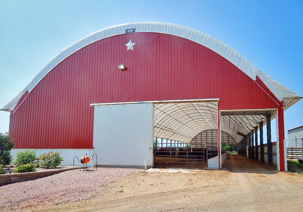 hoop barn for cattle